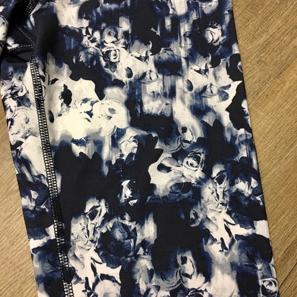 leggings - Picture 3 of 7